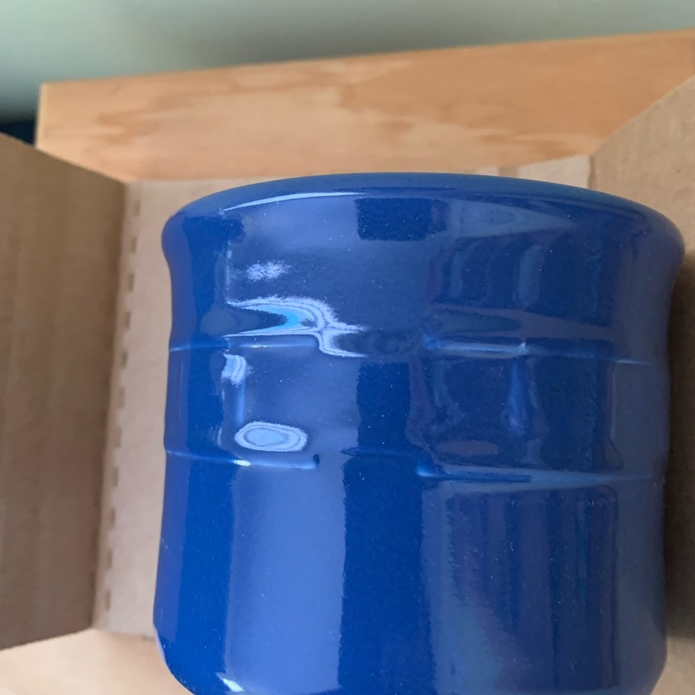 COPY - Longaberger pint salt crock with coaster lid-cornflower/blue - Picture 3 of 7